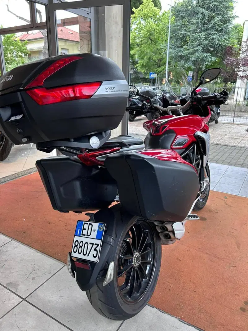 MV Agusta Turismo Veloce 800 (2014 - 16) (8)