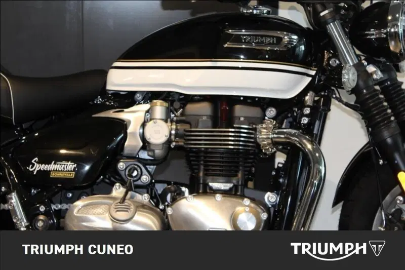 Triumph Bonneville Speedmaster 1200 (2026) (2)