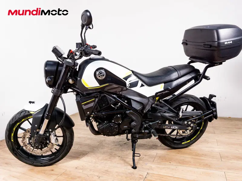 Benelli Leoncino 250 (2021 - 25) (8)