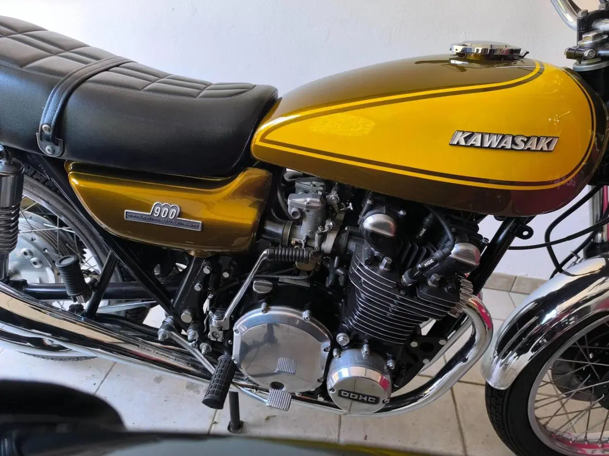 Kawasaki Z1 900 testanera prima serie (3)