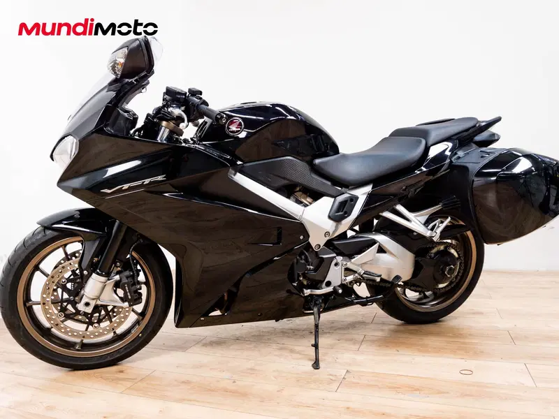 Honda VFR 800 ABS (2002 - 06) (8)