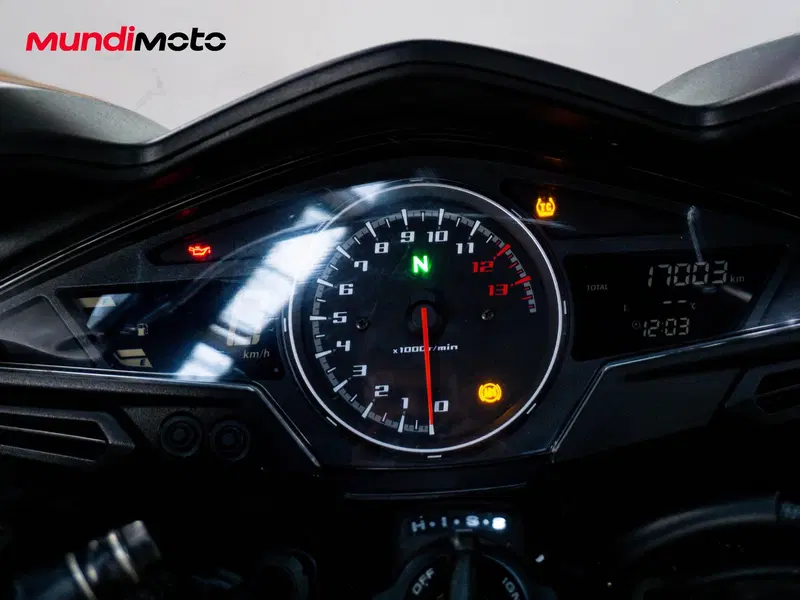 Honda VFR 800 ABS (2002 - 06) (12)