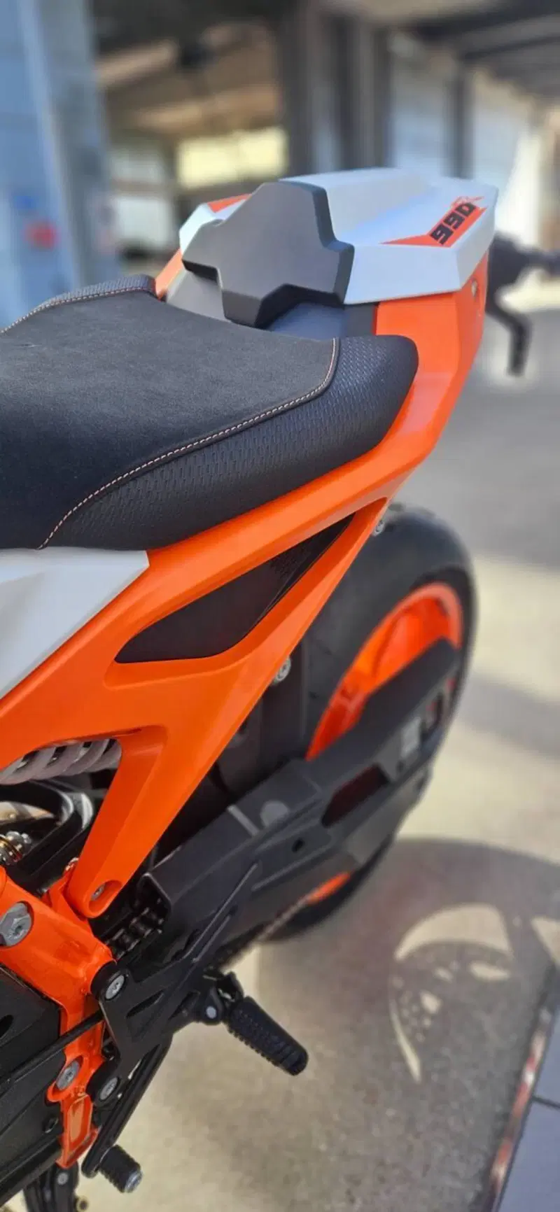 KTM 990 Duke R (2026) (6)