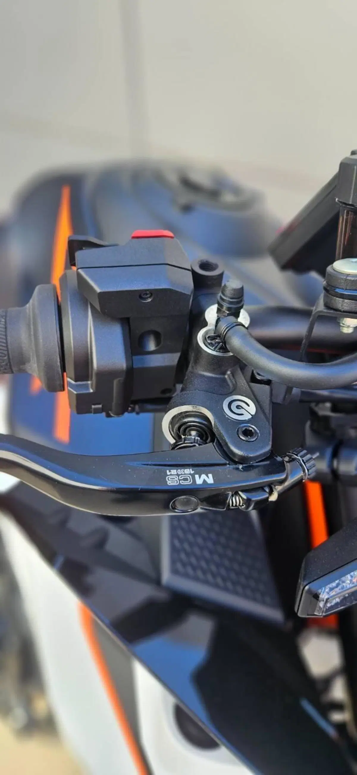 KTM 990 Duke R (2026) (7)