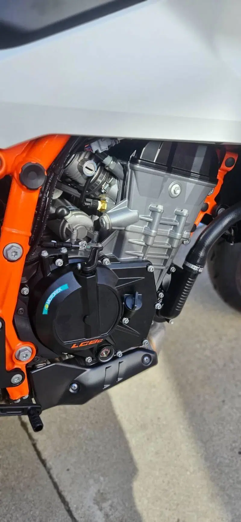 KTM 990 Duke R (2026) (8)