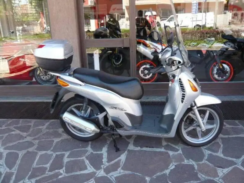Honda SH 150 (2000 - 06)