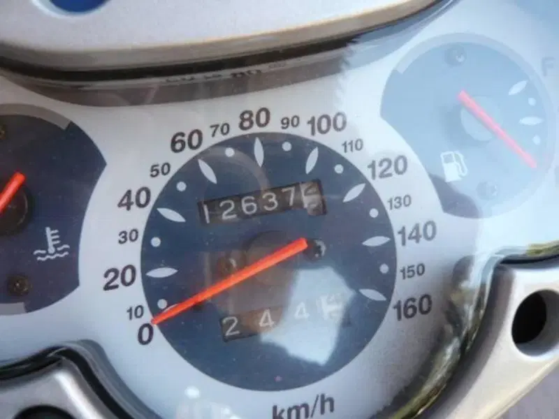 Honda SH 150 (2000 - 06) (5)