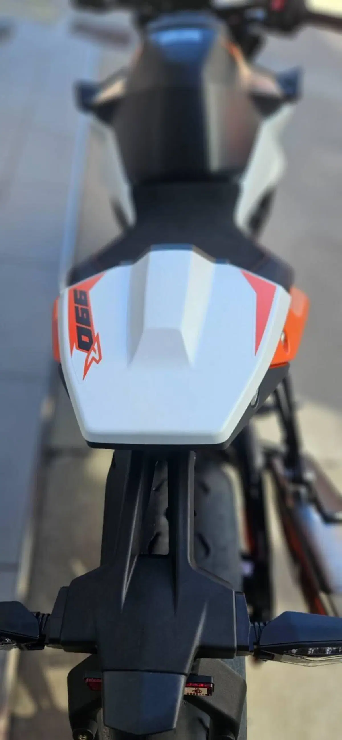 KTM 990 Duke R (2026) (3)