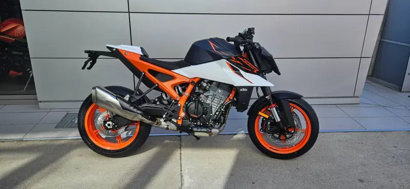 KTM 990 Duke R (2026)