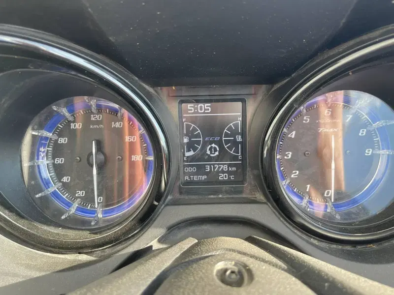 Yamaha T-Max 560 (2020 - 21) (2)