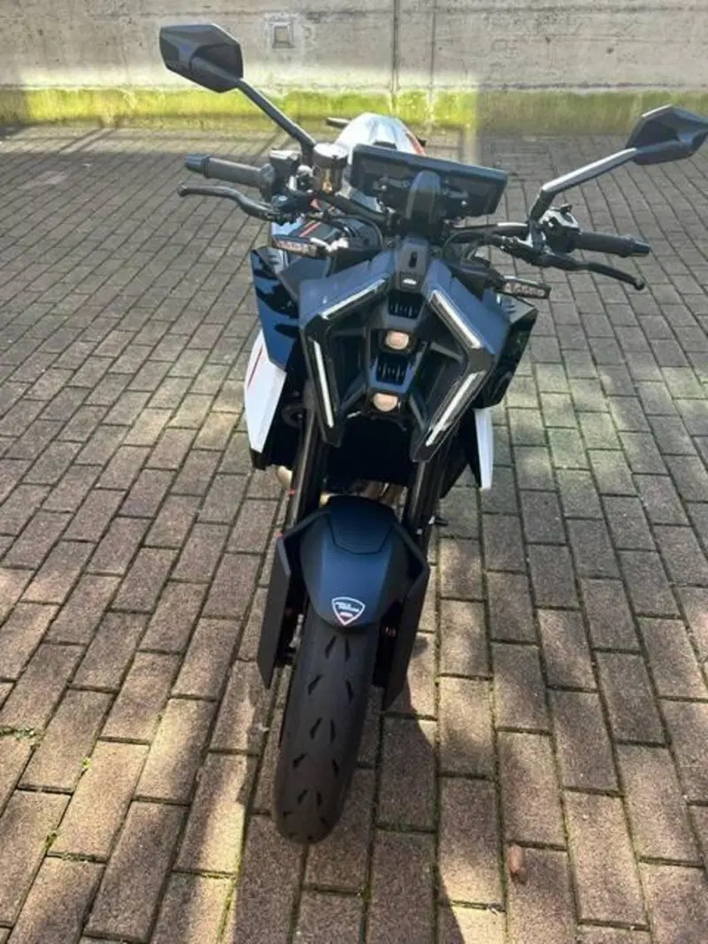 KTM 990 Duke R (2026) (3)