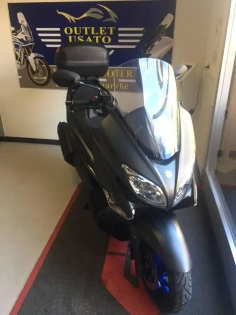 Suzuki Burgman 400 (2022 - 24) (2)