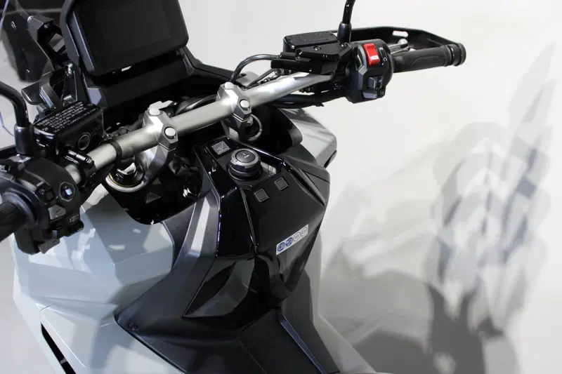 Honda X-ADV 750 (2025 - 26) (5)