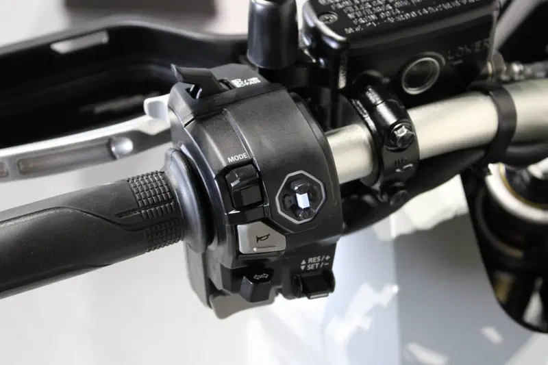 Honda X-ADV 750 (2025 - 26) (7)