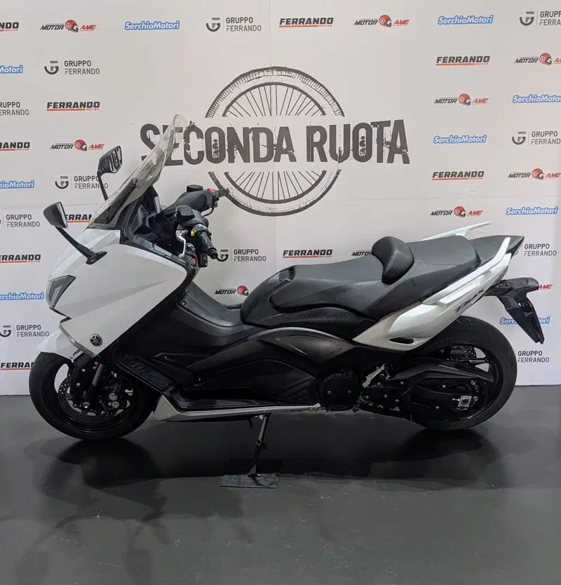 Yamaha T-Max 530 ABS (2015 - 17) (5)