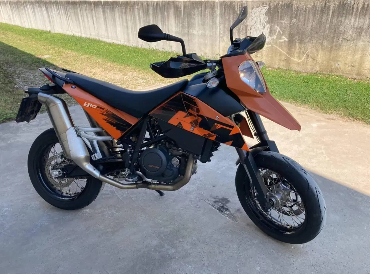 KTM 690 Supermoto (2007 - 12)