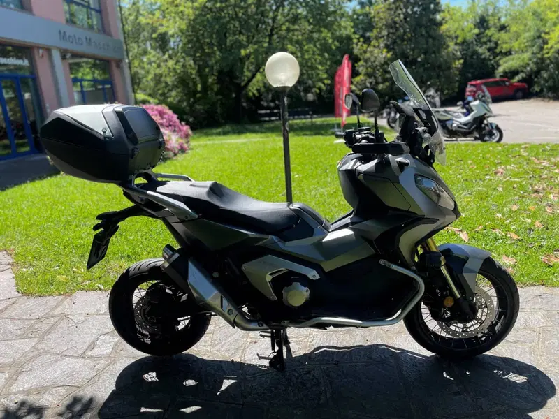 Honda X-ADV 750 DCT Adventure (2021 - 24) (5)