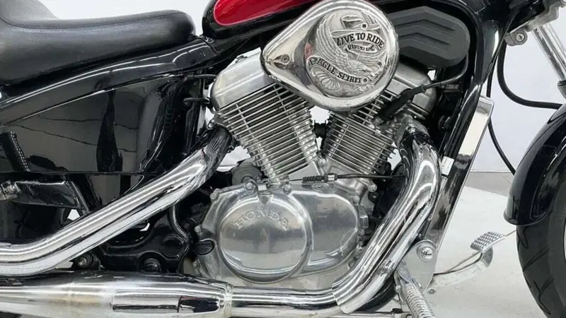 Honda VT 600 C Shadow (1989 - 02) (4)