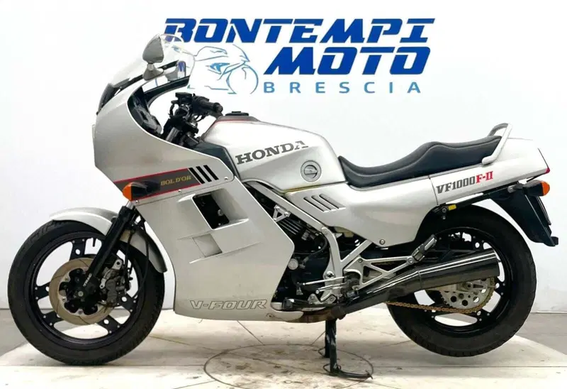 Honda VF 1000 F2 (1985 - 87) (2)