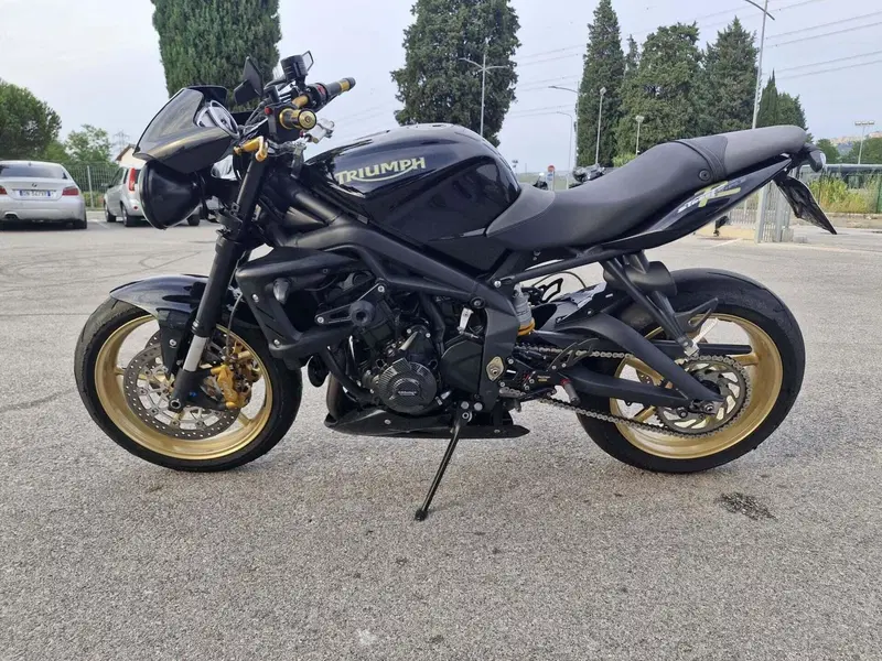 Triumph Street Triple R (2009 - 12) (4)