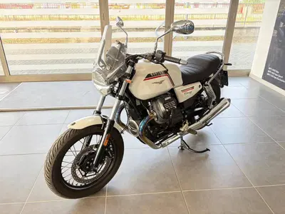 Moto Guzzi V7 Stone Special Edition (2022 - 25) usata