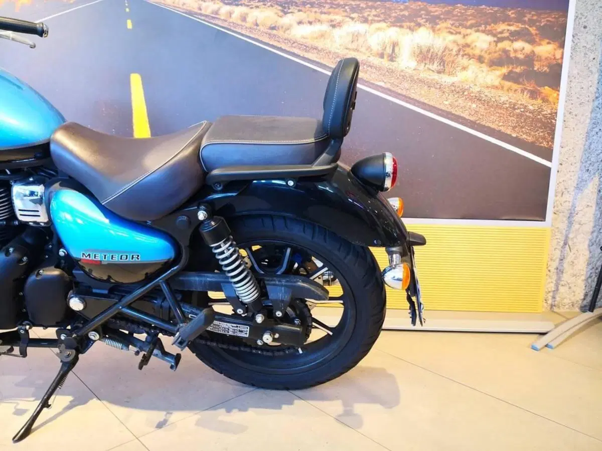 Royal Enfield Meteor 350 (2021 - 26) (9)
