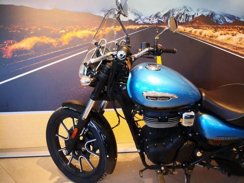 Royal Enfield Meteor 350 (2021 - 26) (10)