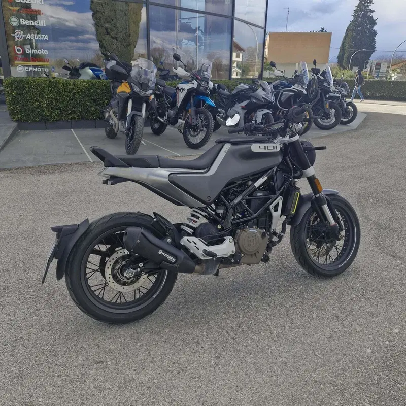 Husqvarna Svartpilen 401 (2021 - 23) (2)