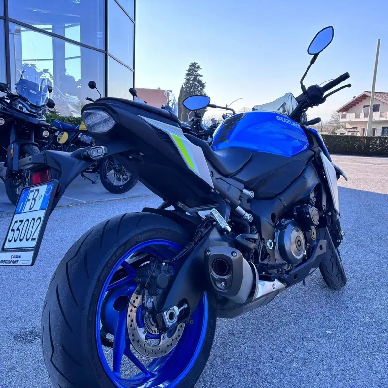 Suzuki GSX-S1000 (2021 - 25) (3)