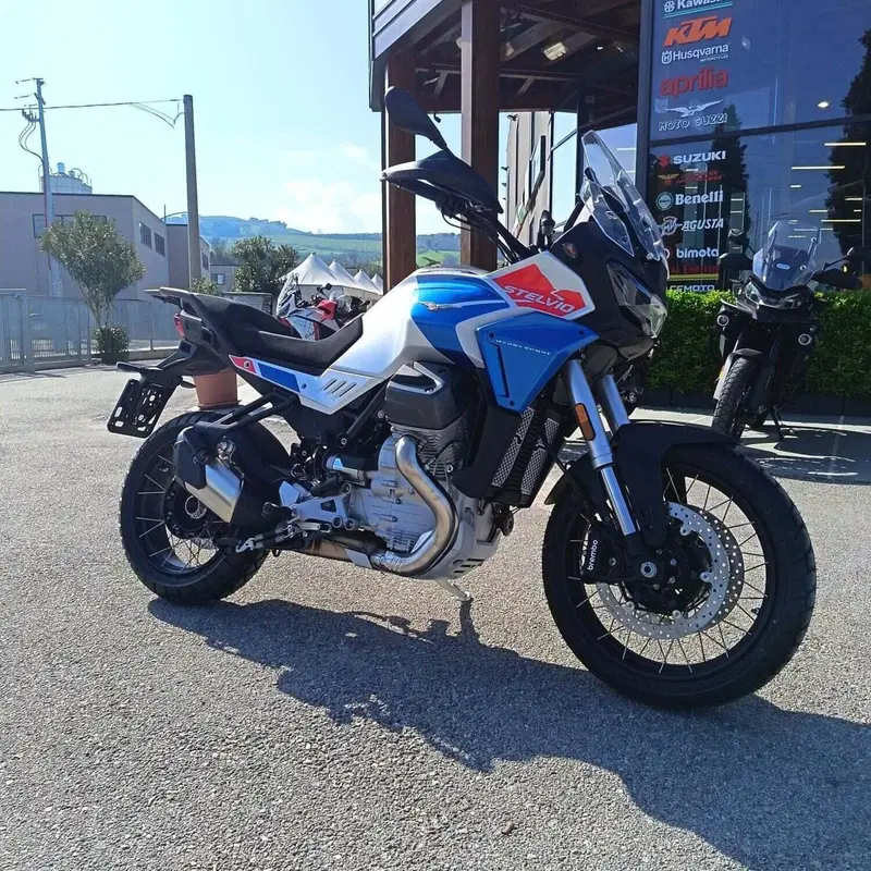 Moto Guzzi Stelvio Duecento Tributo (2025 - 26) (3)
