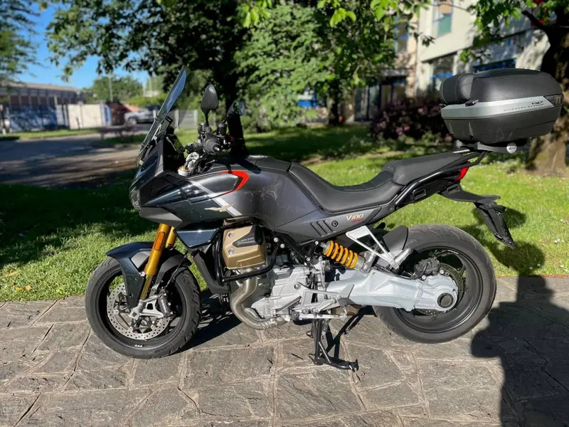 Moto Guzzi V100 Mandello S (2022 - 24)