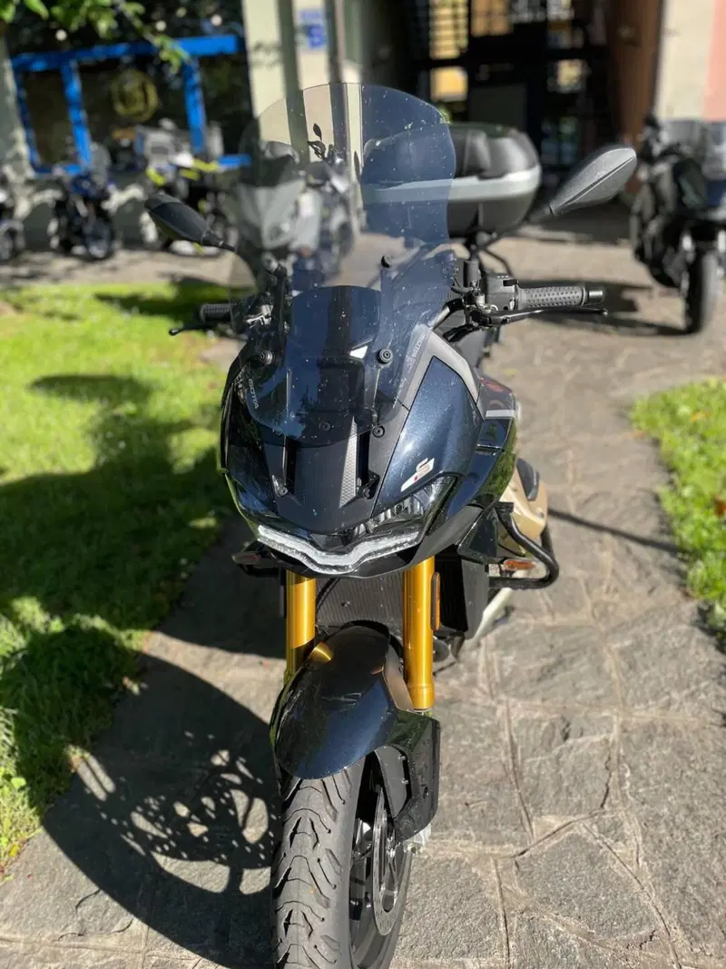Moto Guzzi V100 Mandello S (2022 - 24) (3)