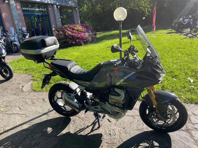Moto Guzzi V100 Mandello S (2022 - 24) (5)