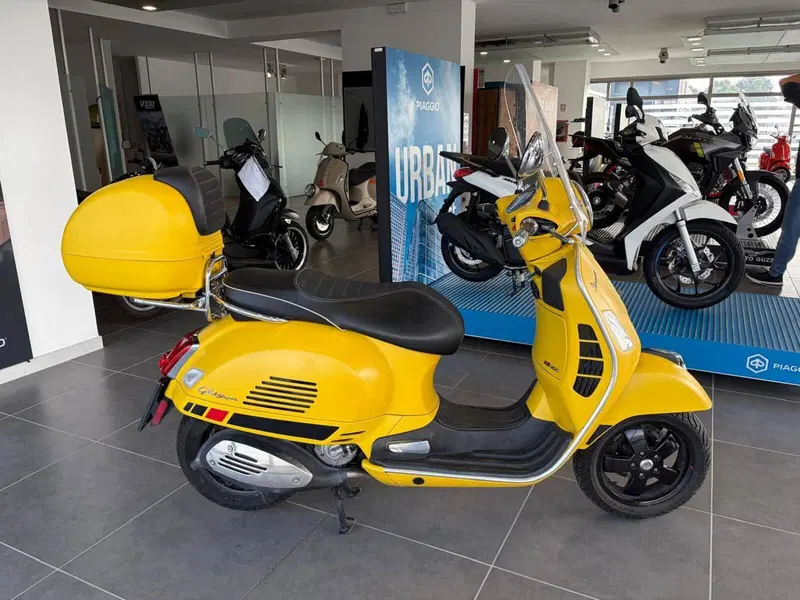 Vespa GTS 300 Super Sport (2017 - 19) (4)