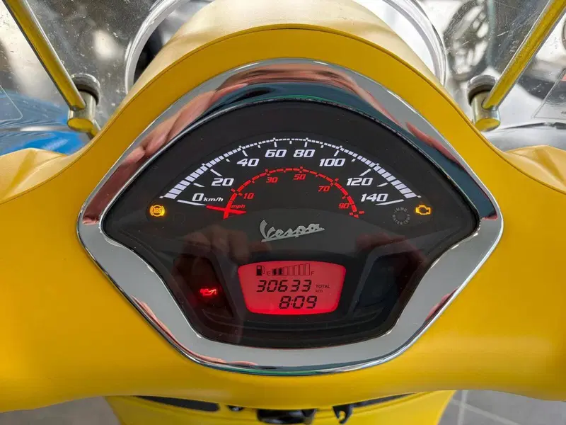 Vespa GTS 300 Super Sport (2017 - 19) (9)