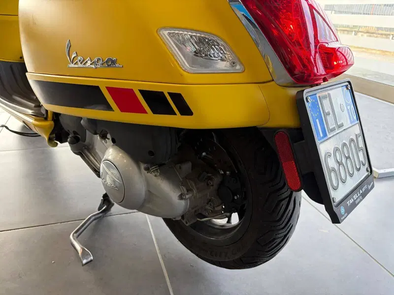 Vespa GTS 300 Super Sport (2017 - 19) (13)
