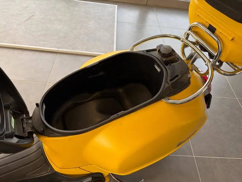 Vespa GTS 300 Super Sport (2017 - 19) (15)