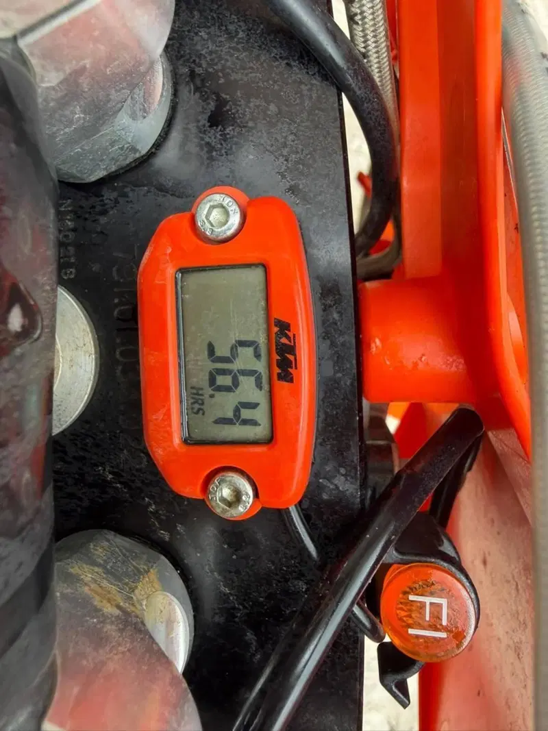 KTM 250 SX-F (2022) (4)