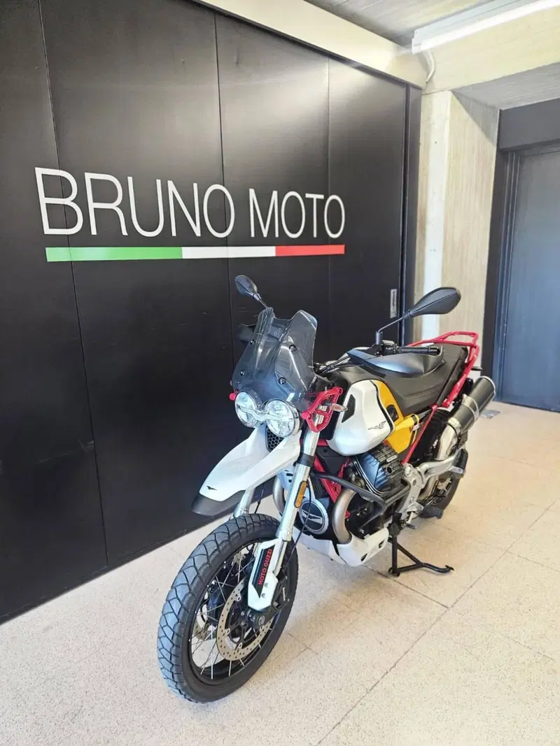 Moto Guzzi V85 TT (2021 - 23) (3)