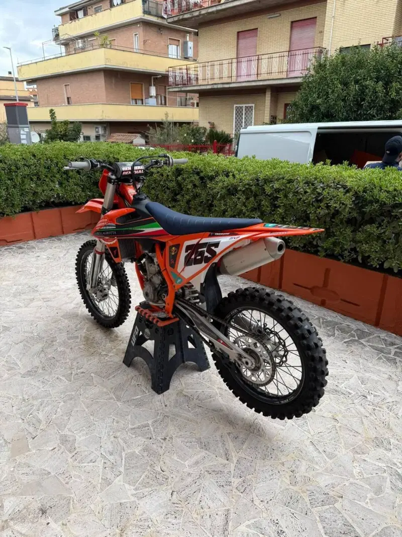 KTM 250 SX-F (2022)