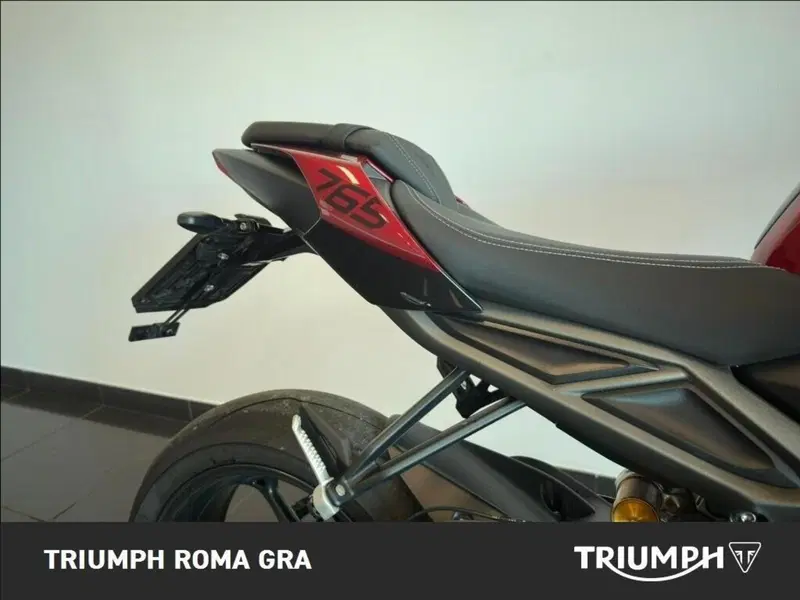 Triumph Street Triple 765 RS (2023 - 26) (13)