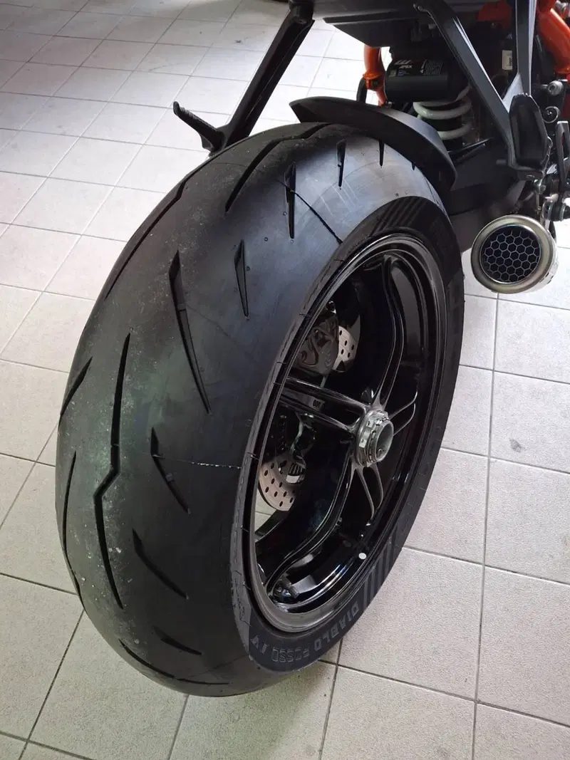 KTM 1390 Super Duke R EVO (2024 - 26) (6)