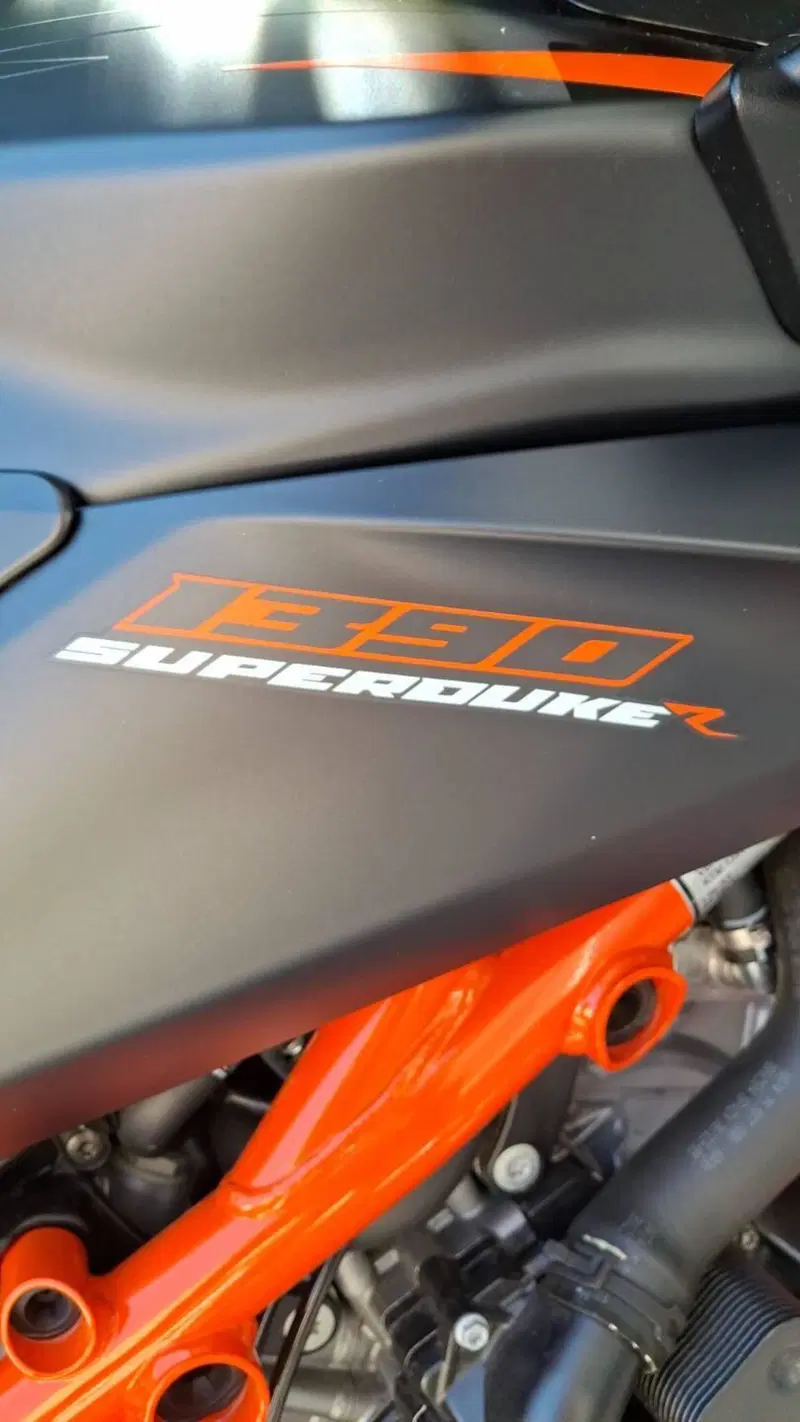 KTM 1390 Super Duke R EVO (2024 - 26) (12)
