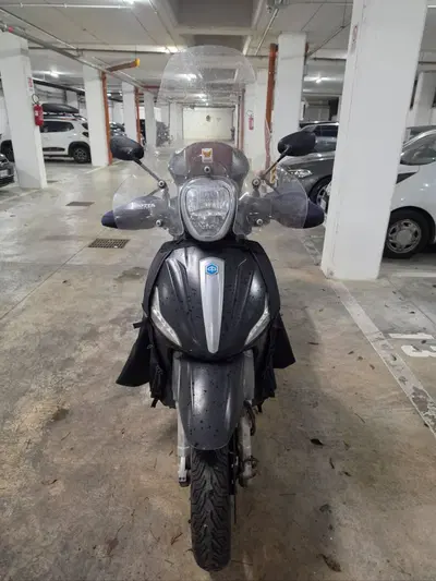 Piaggio Beverly 350 Police ABS-ASR (2018 - 20) usata