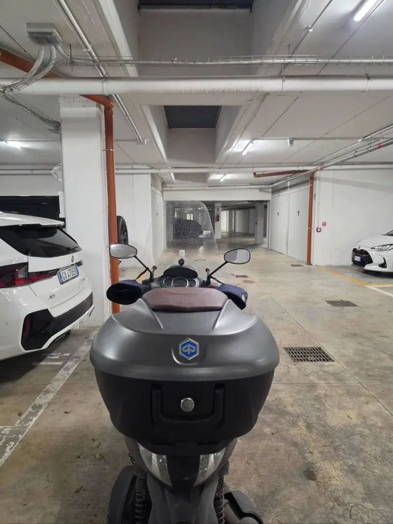 Piaggio Beverly 350 Police ABS-ASR (2018 - 20) (4)
