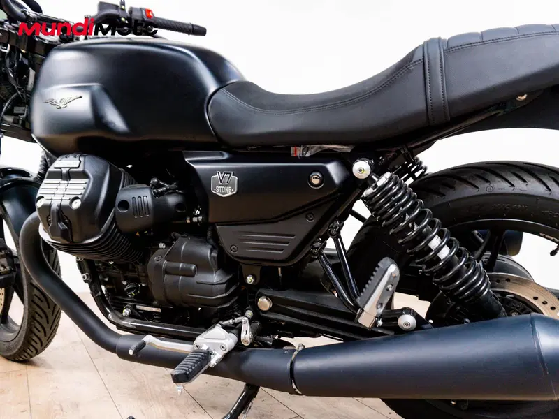 Moto Guzzi V7 850 Stone Special Abs (2021) (8)