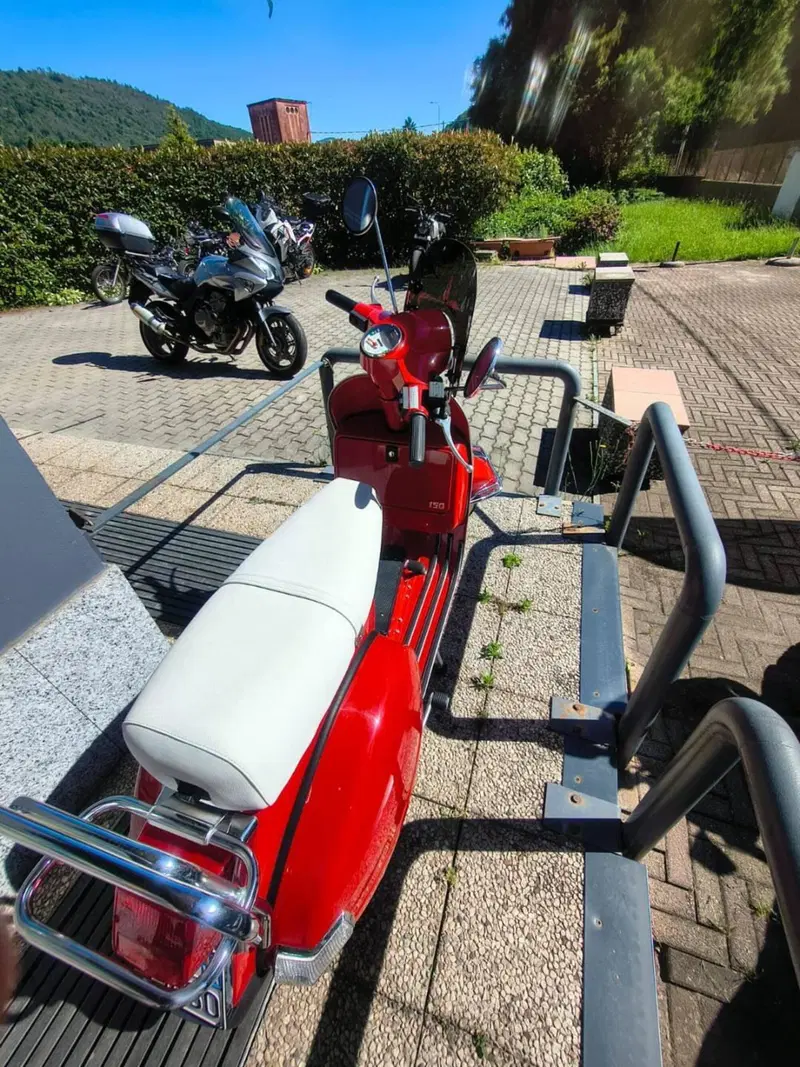 Piaggio Vespa 150 PX MA a.e. (4)