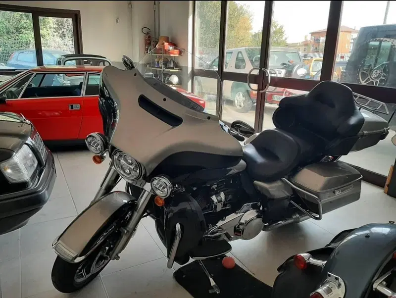 Harley-Davidson 107 Electra Glide Ultra Limited (2017 - 18) - FLHTK (4)