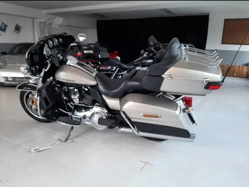 Harley-Davidson 107 Electra Glide Ultra Limited (2017 - 18) - FLHTK (6)