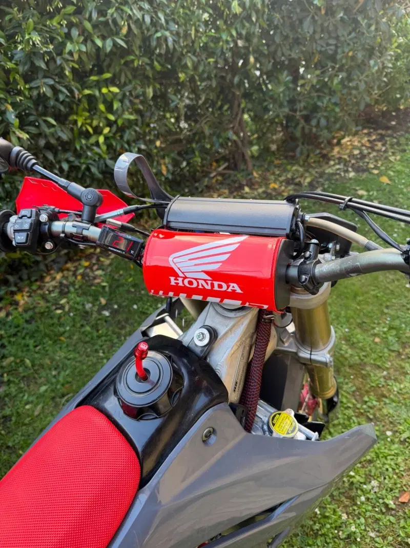Honda CRF 250R (2005) (3)
